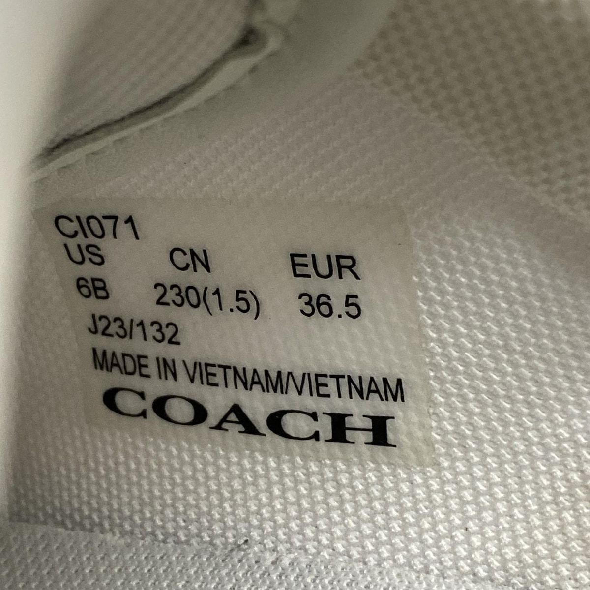 新品未使用☆COACH ☆ホワイトスニーカー☆5☆ COACH ホワイト スニーカー 25 5cm コーチ シューズ 白