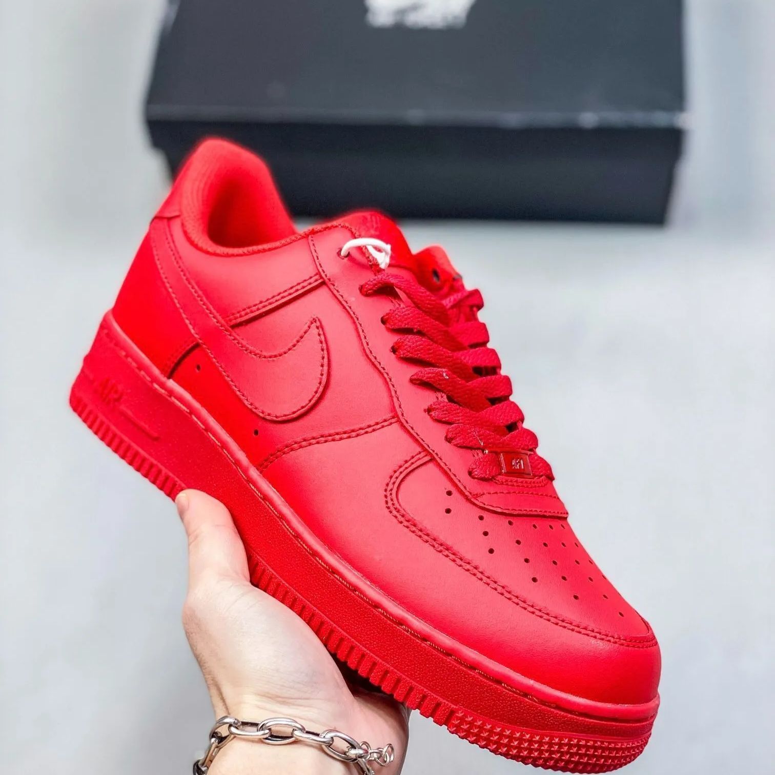 ナイキ  Nike Air Force 1 Low “Red October”  スニーカー