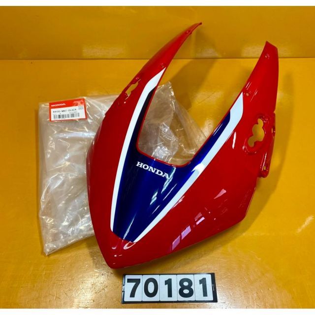 70181 HONDA ホンダ CBR1000RR SC77 フロントカウル 赤 青 64105-MKF-DL0ZA