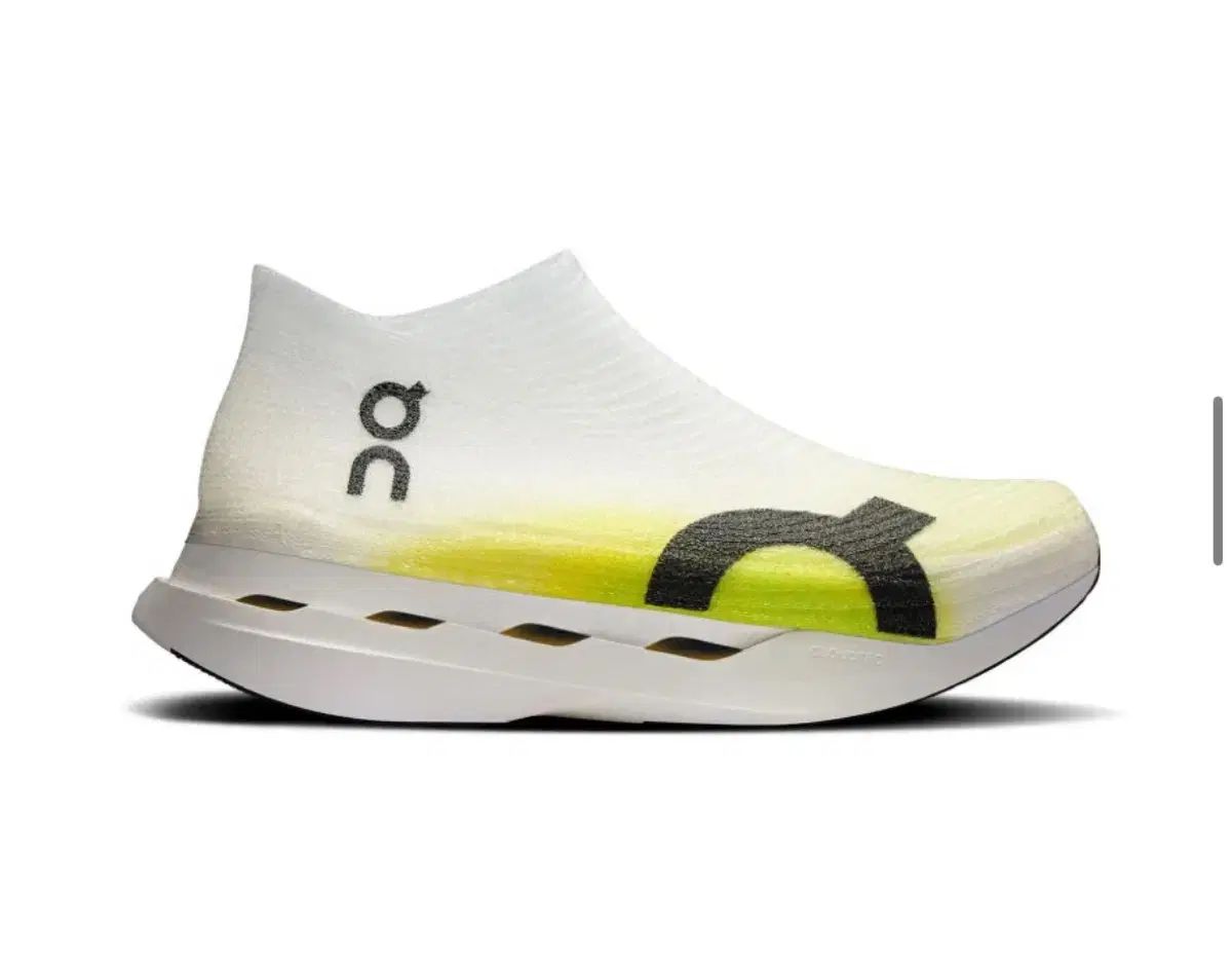 オン クラウドブーム ストライク cloudboom strike 27.5cm On Cloudboom Strike クラウドブームストライク 27.5cm オン クラウド