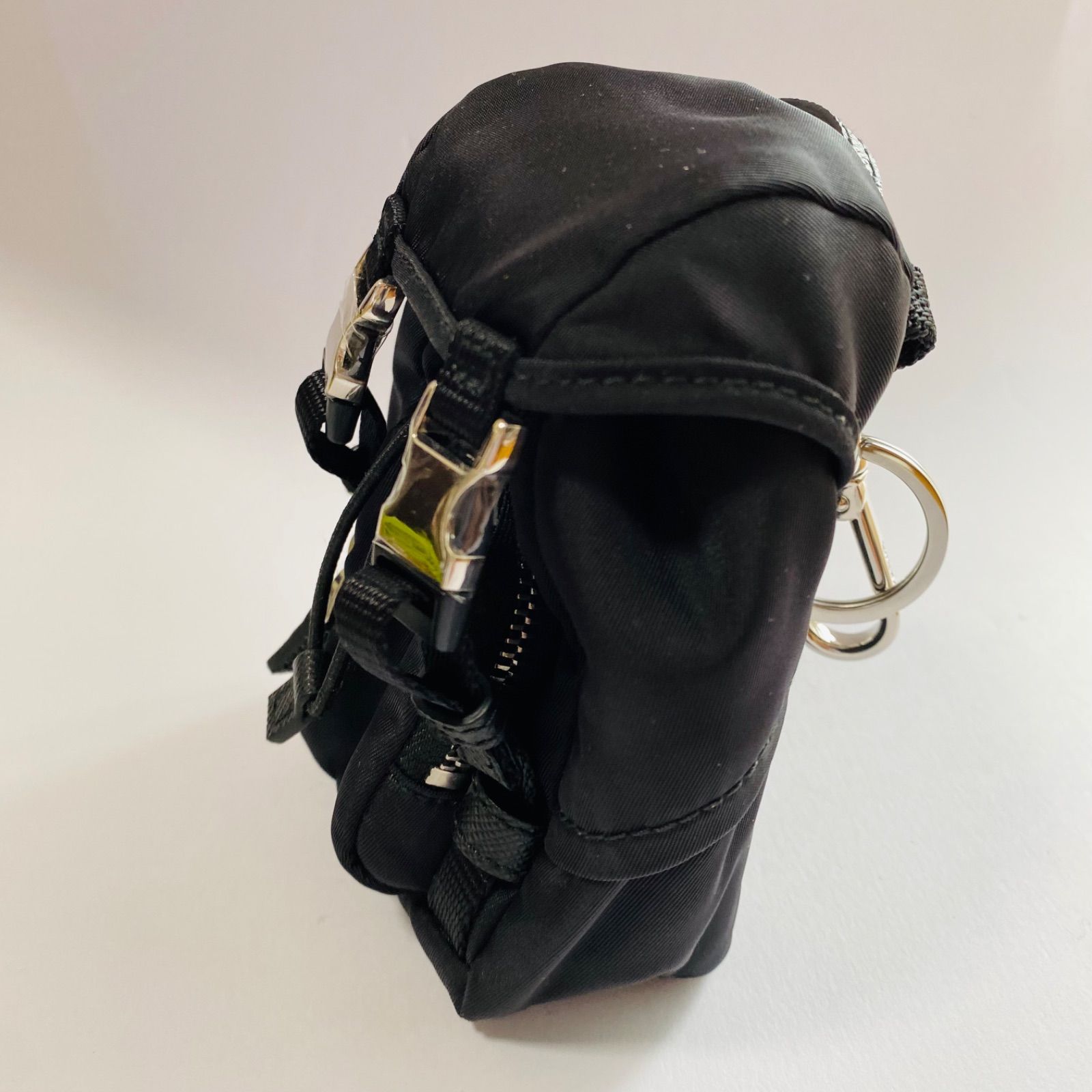プラダ リュック型ミニバッグ キーホルダー ブラック 2TT061 Y04473 楽天市場】プラダ PRADA リュック型 ミニバッグ キーホルダー