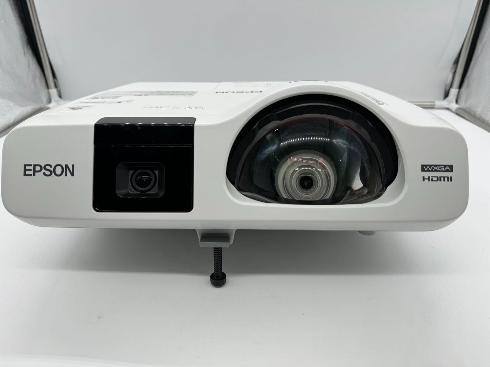 EPSON 超単焦点EB-536WT 美品ランプ時間