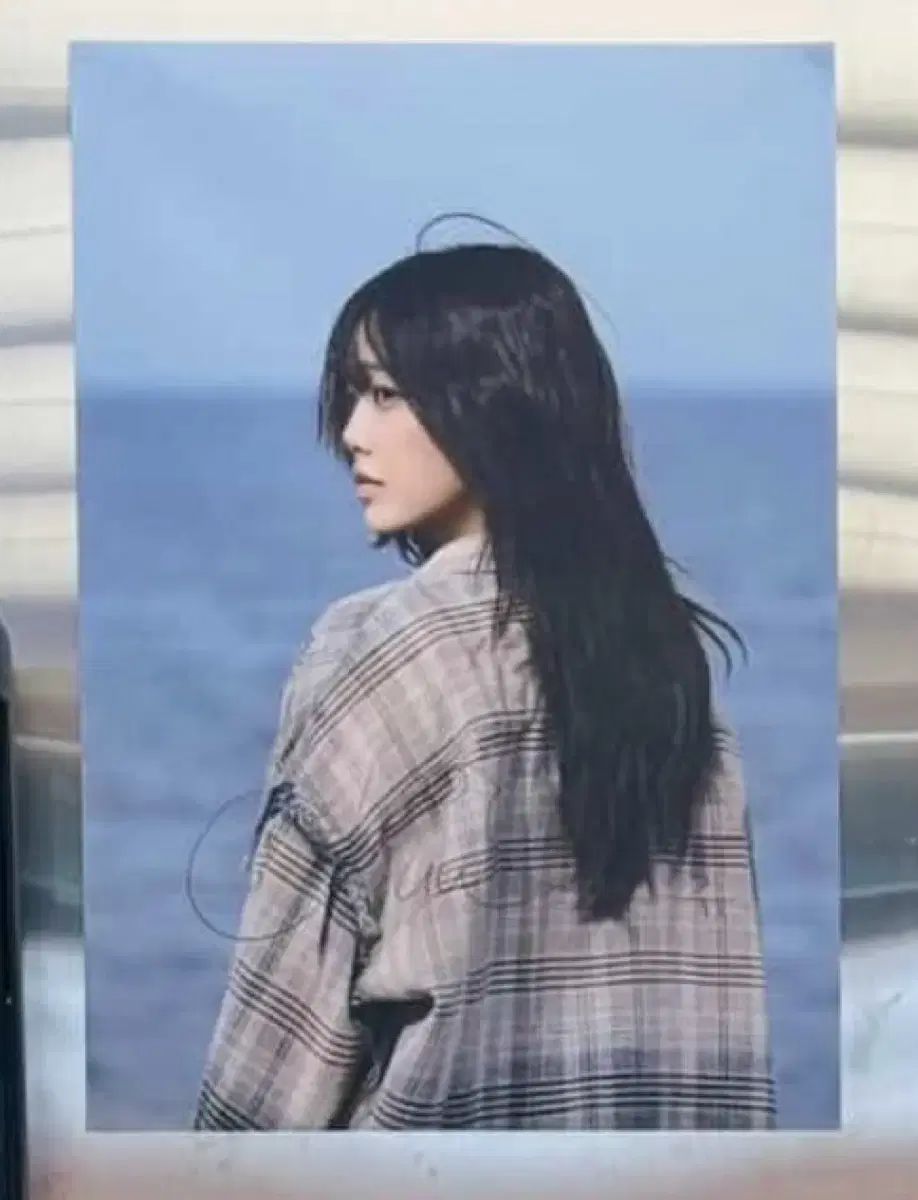 LOONA 今月の少女 チュウ サイン入りポラロイド 今月の少女(LOONA) キム・ジウ チュウ(CHUU) サイン入り