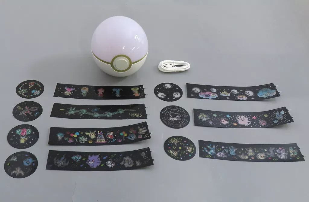 中古】家電サプライ モンスターボール型 ルームプロジェクターライト