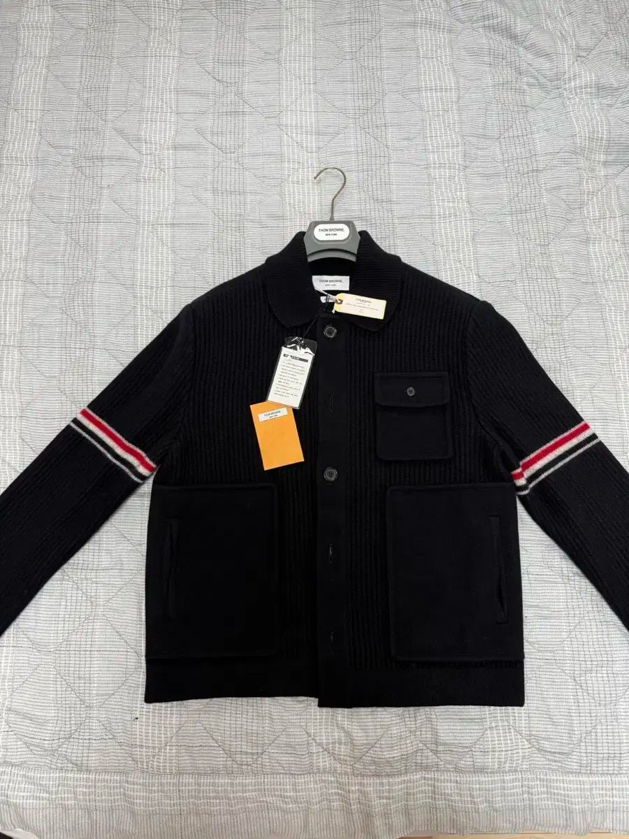 デパートでのショッピング Thom Browne トム ブラウン ウォークマン アームバンド ウールジャケット