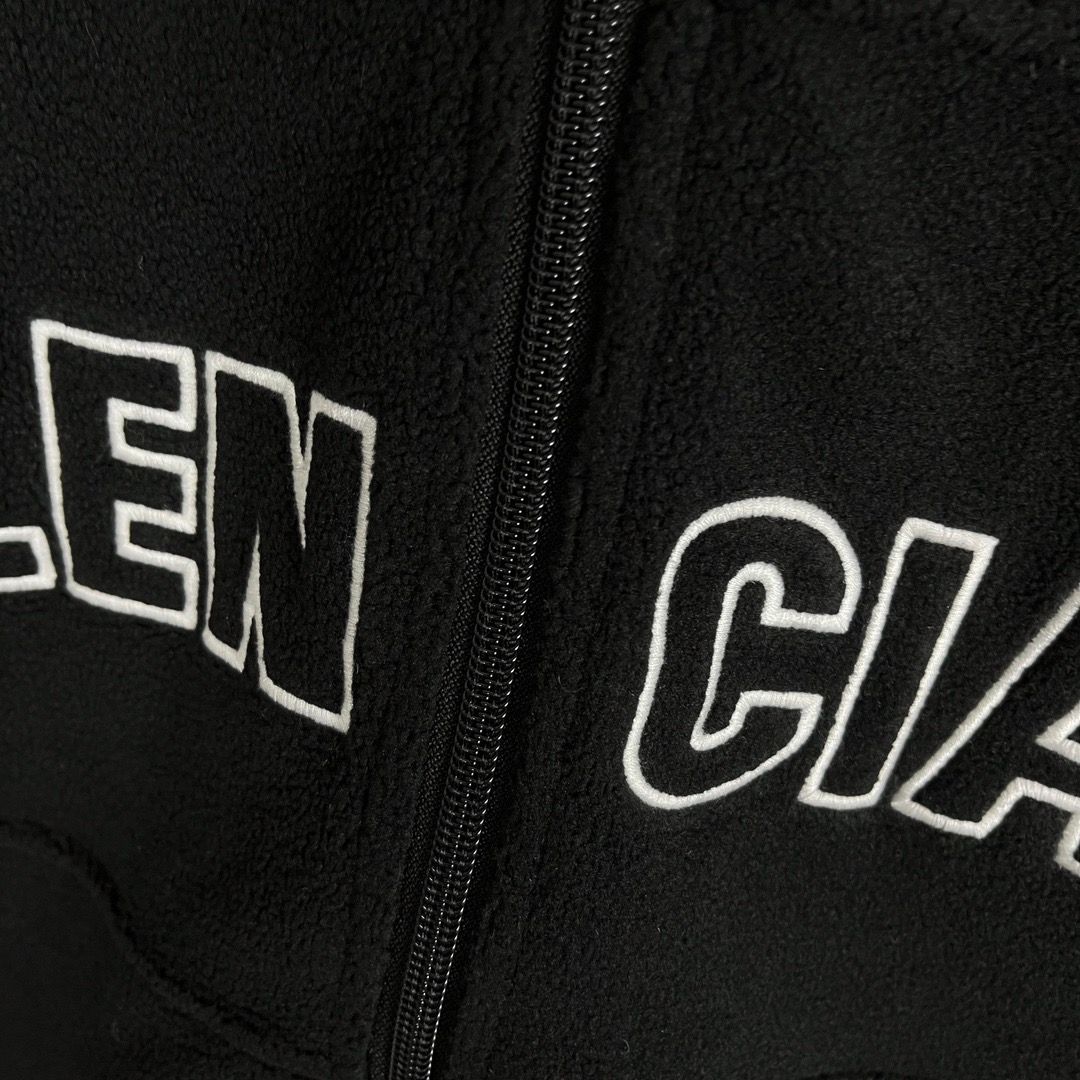 BALENCIAGA ブラック フルジップ ジャンパー - メルカリ
