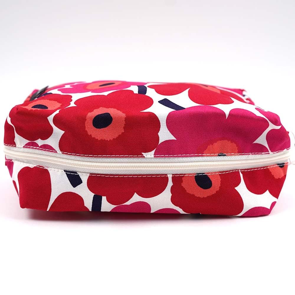 国内即発送*マリメッコ ポーチ 大きめ marimekko VILJA 047197 マリメッコ ポーチ 大きめ かわいい 小物入れ ブランド 仕切り