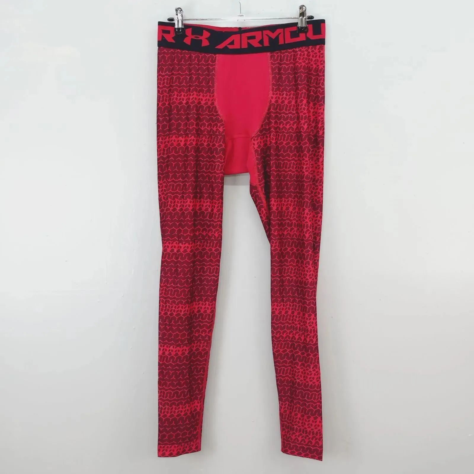 UNDER ARMOUR XL サイズ レギンス ロングタイツ レッド 総柄