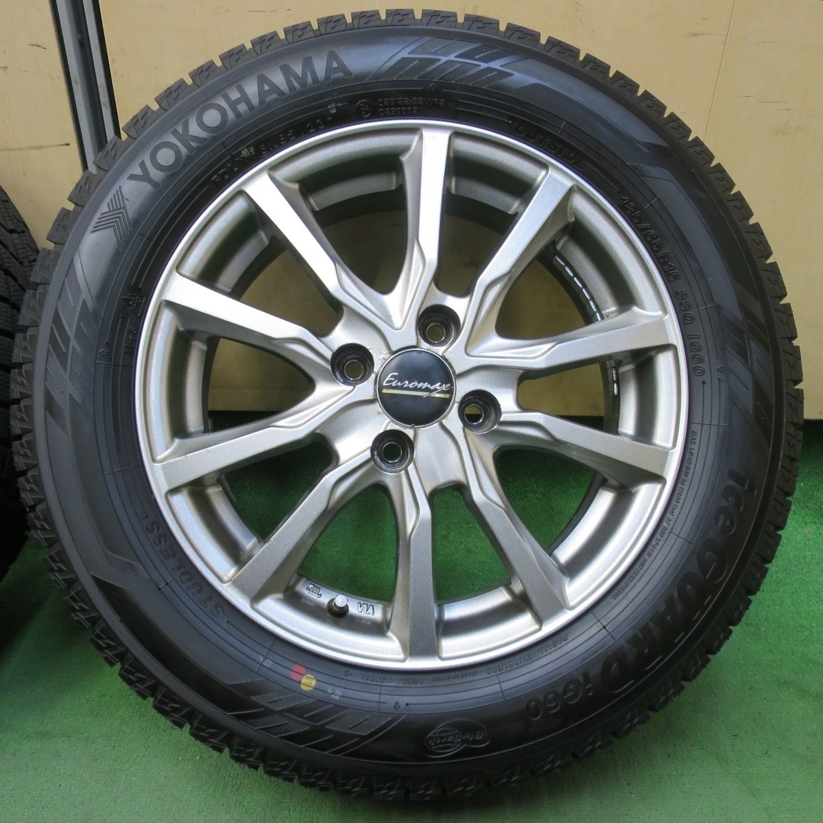 [送料無料] バリ溝！23年！ほぼ10分スタッドレス 185/65R15 ヨコハマ アイスガード iG60 PRD V7 15インチ PCD100/4H4122511SYス バリ溝！23年！ほぼ10分☆スタッドレス 185⁄65R15 ヨコハマ アイス
