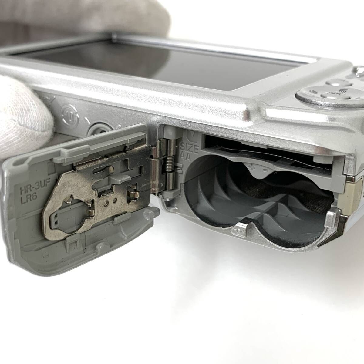 A7962 稼働　FUJIFILM FinePix AV130 デジカメシルバー A7962 稼働 FUJIFILM FinePix AV130 デジカメシルバー A7962