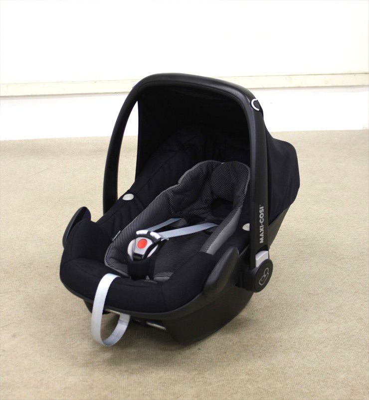 マキシコシ ペブルプラス MAXI-COSI Pebble Plus ブラックレイベン 新生児～1歳頃 シートベルト固定 クリーニング済み A5123318