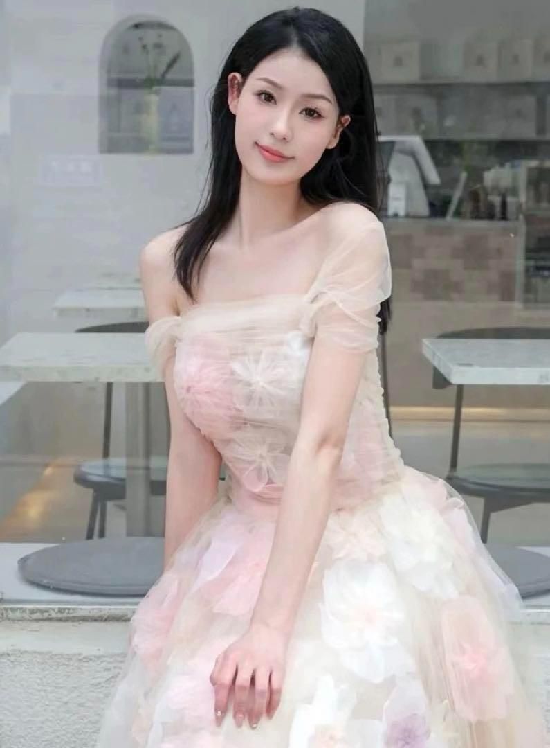 新品未使用オーロラカラー♪ロングドレス 結婚式 お花モチーフ