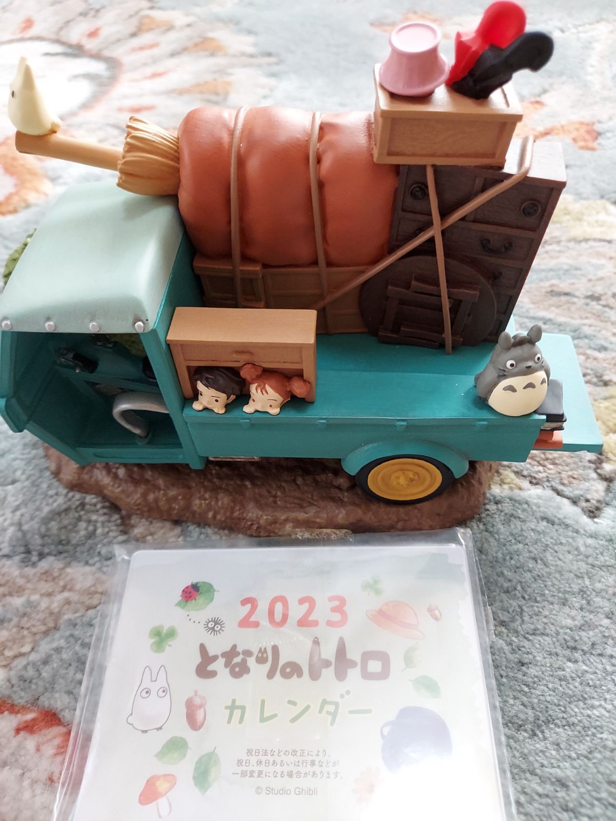 となりのトトロ ジオラマスタンド カレンダー付2023 - メルカリ