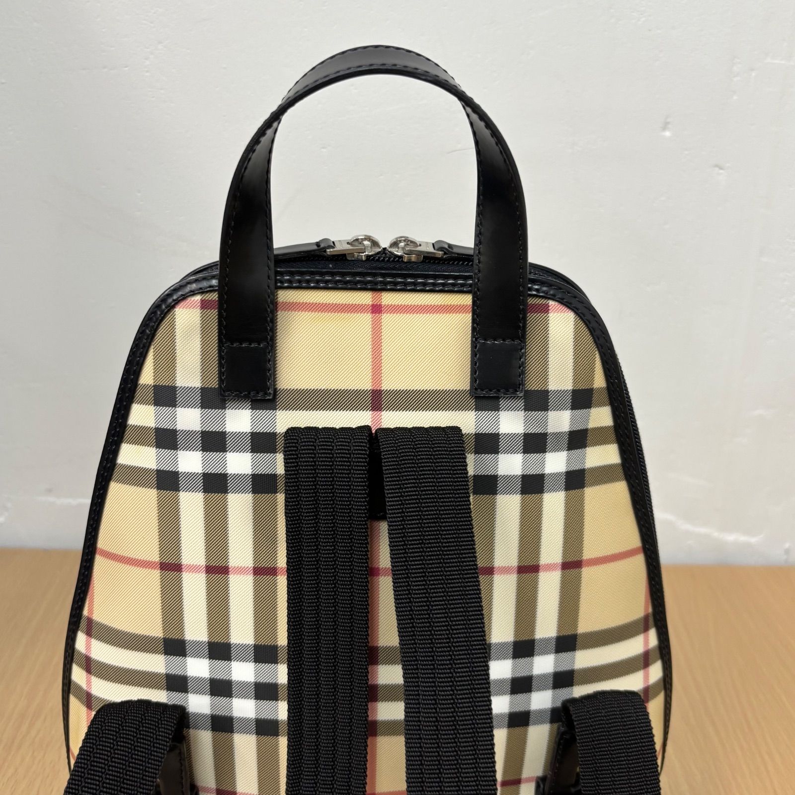 希少 BURBERRY バーバリー ノバチェック柄 ミニリュックサック Burberry チェック柄ミニリュック 希少 BURBERRY バーバリー ノバ