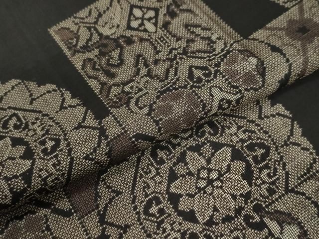 平和屋着物○本場大島紬 9マルキ 泥染め 雲取り短冊吉祥花文 正絹 逸品