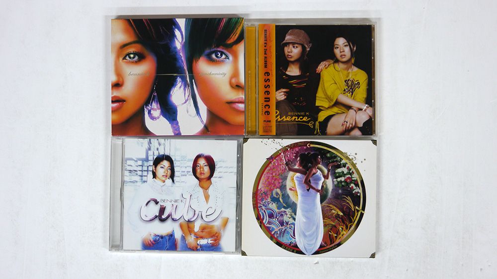 BENI  CD  10枚セット＋アーティストブック BENI CD 10枚セット＋アーティストブック （Amazon.co.jp