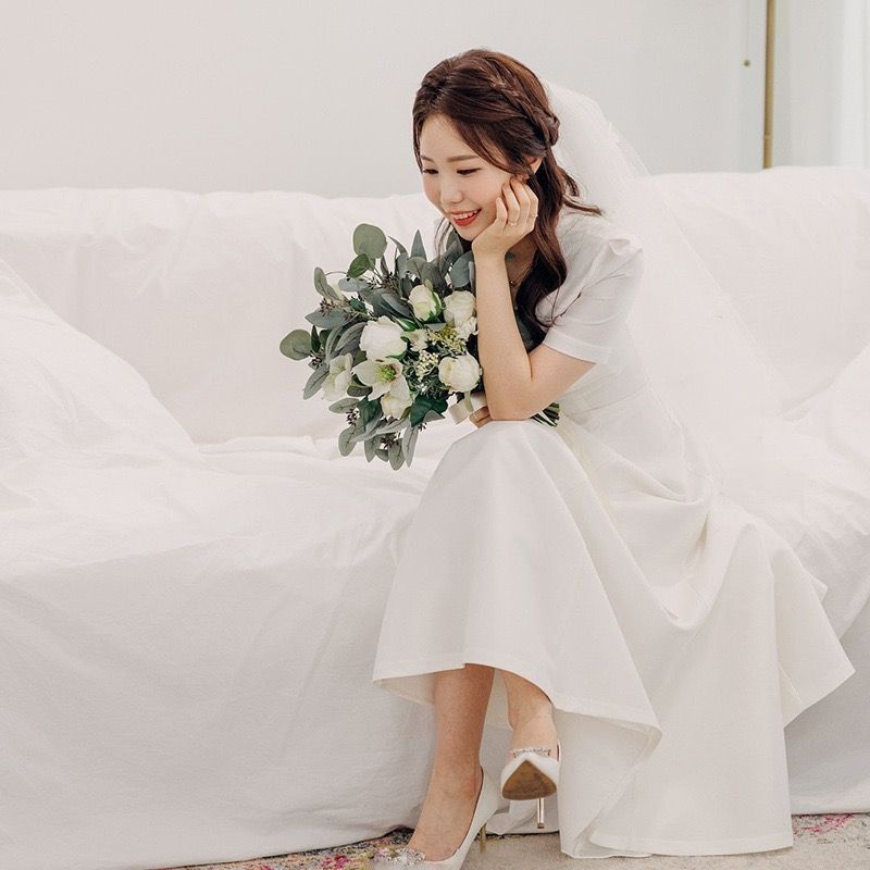 Vネック サテン