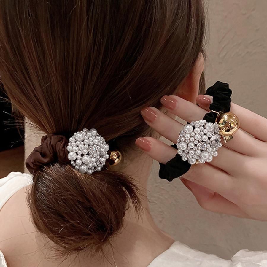 acca ストーン付きヘアクリップ ベージュ　アッカ アッカ acca ヘアクリップ 髪留め ヘアアクセサリー ライン