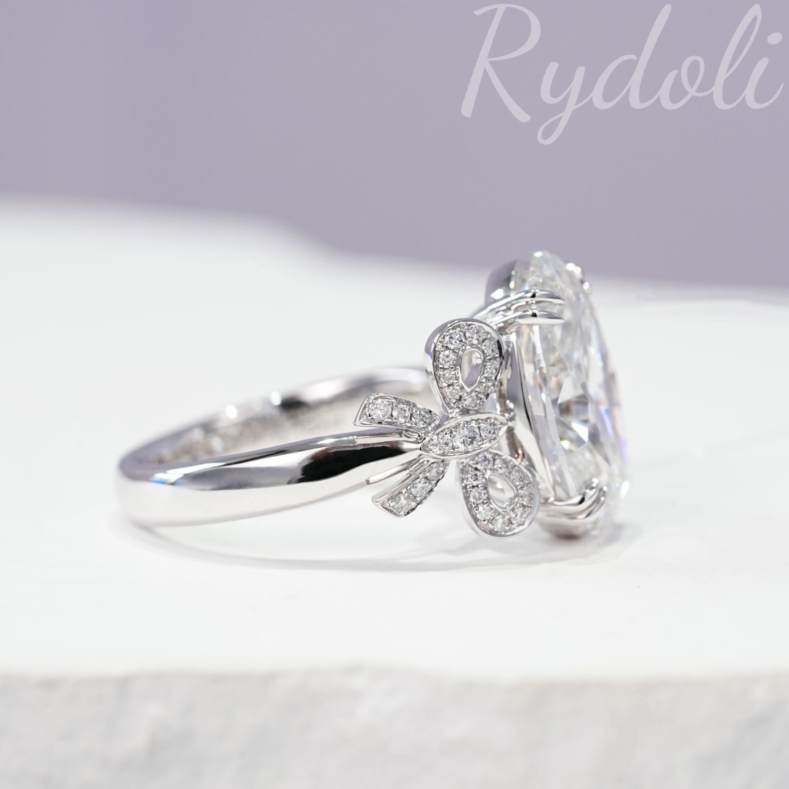 5ct E-VS1 オーバルラボグロウンダイヤモンド 指輪 プラチナ950 5ct E-VS1 オーバルラボグロウンダイヤモンド 指輪 プラチナ950 Pt950