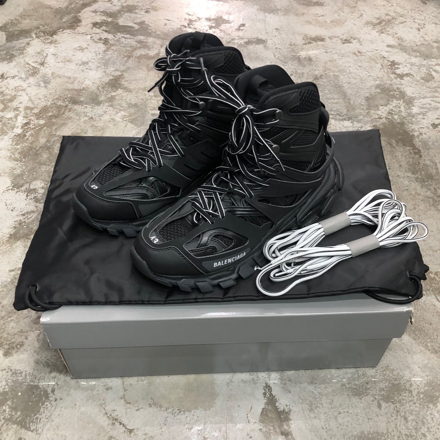 BALENCIAGA TRACK HIKE FADED 654867 トラックハイク スニーカー 