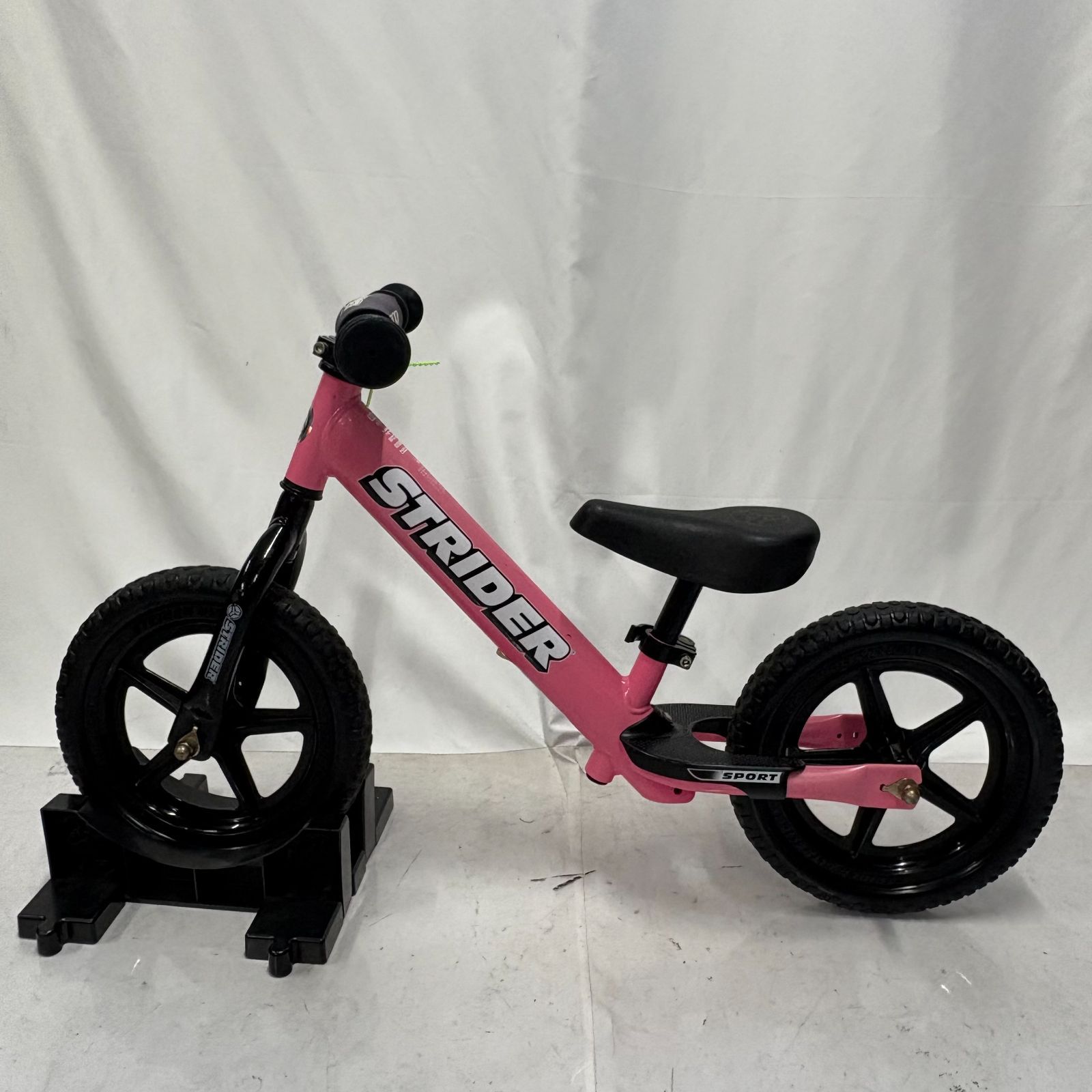 STRIDER SPORTS 12ストライダー スポーツモデル12 ピンク STRIDER