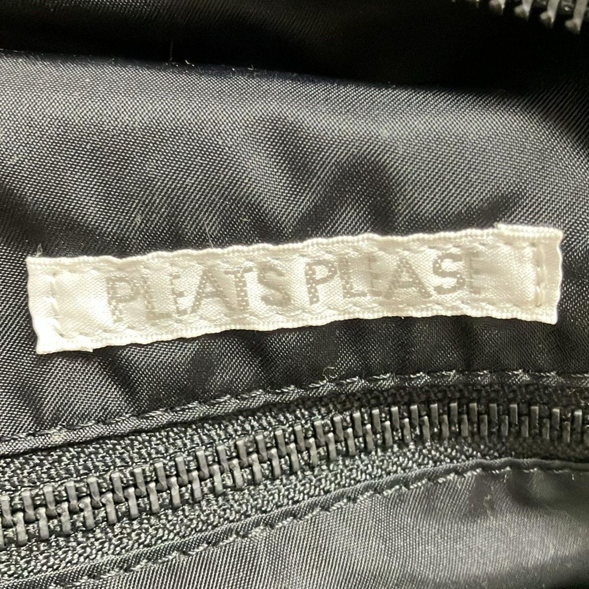 PLEATS PLEASE(プリーツプリーズ) ショルダーバッグ - PP44-AG501  