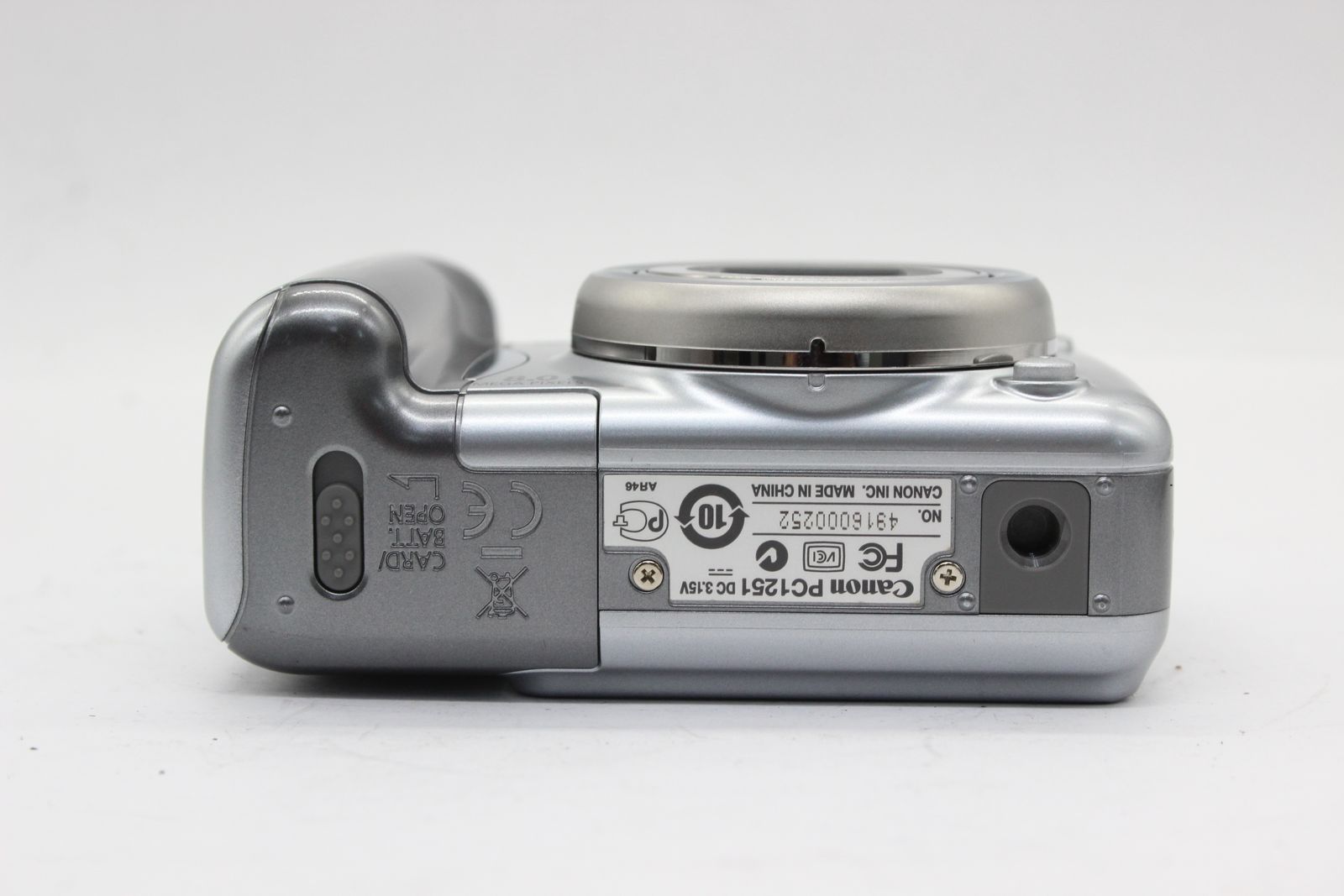 美品 返品保証】 【便利な単三電池で使用可】キャノン Canon PowerShot 
