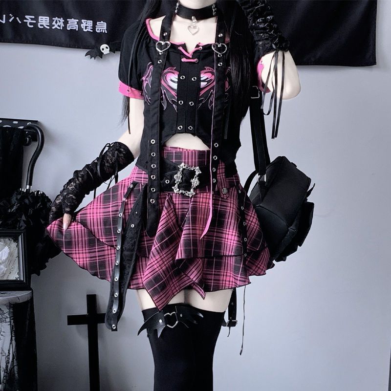 オリジナル Y2K アバンギャルド レイヤードショートトップス＆高街チェックミニスカート セットアップ 辣妹風 パンクロックデザイン 撮影会 舞台衣装 推し活 イベント用 コスプレ プレゼントにも最適
