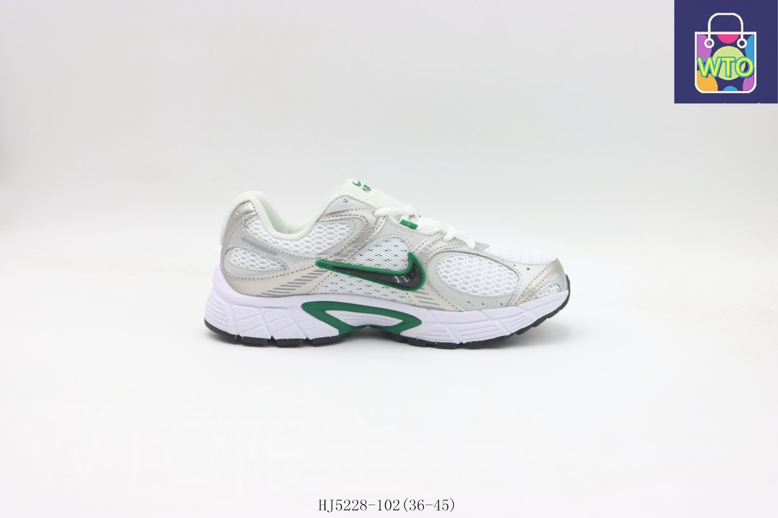 今日特価】Nike ナイキ ランニングシューズ HJ5228-102 ホワイト