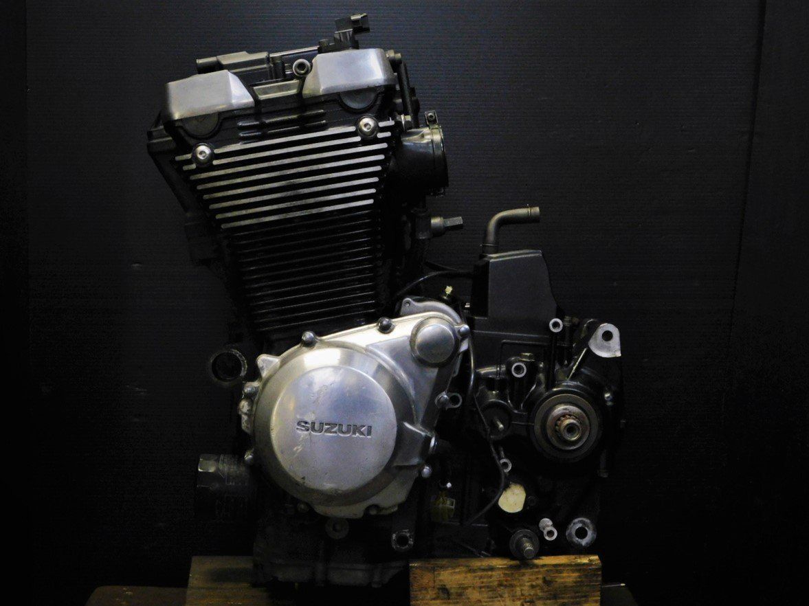 評価B GSX1400 GY71A 04 油冷 実動 純正 エンジン Y701 アイドリング良好 異音無し Y701-117*** e2337Q11