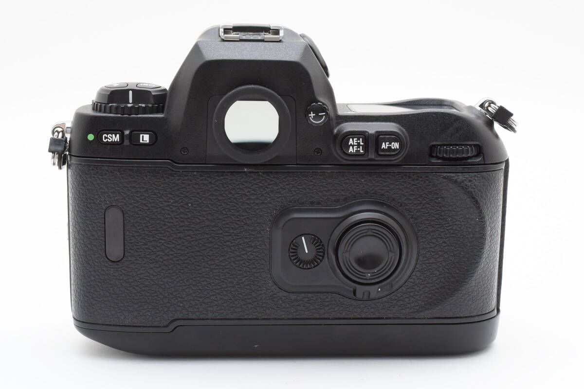 ニコン　Nikon F100 フィルムカメラボディ Amazon.co.jp: Nikon ニコン AF 一眼レフカメラ ボディ本体 F100