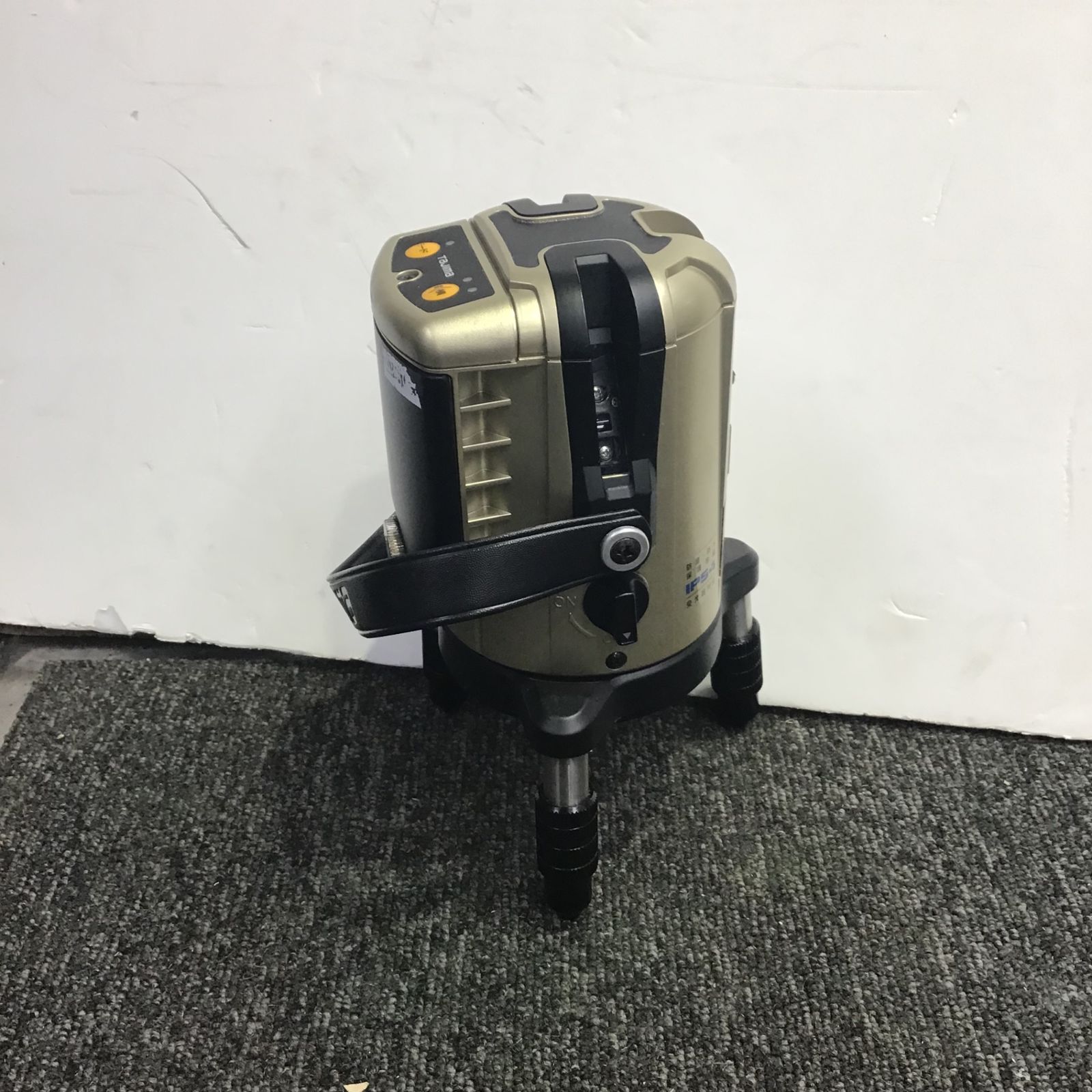 中古品】 TAJIMA タジマ レーザー墨出し器 GT4Xi JL-GT4XI2 - メルカリ