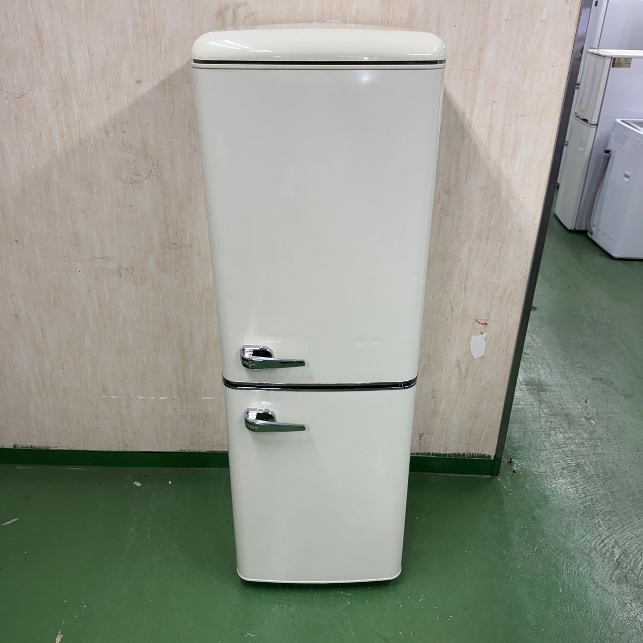 2F 41レトロデザイン冷蔵庫 130L 小型 一人暮らし おしゃれ 保証込み