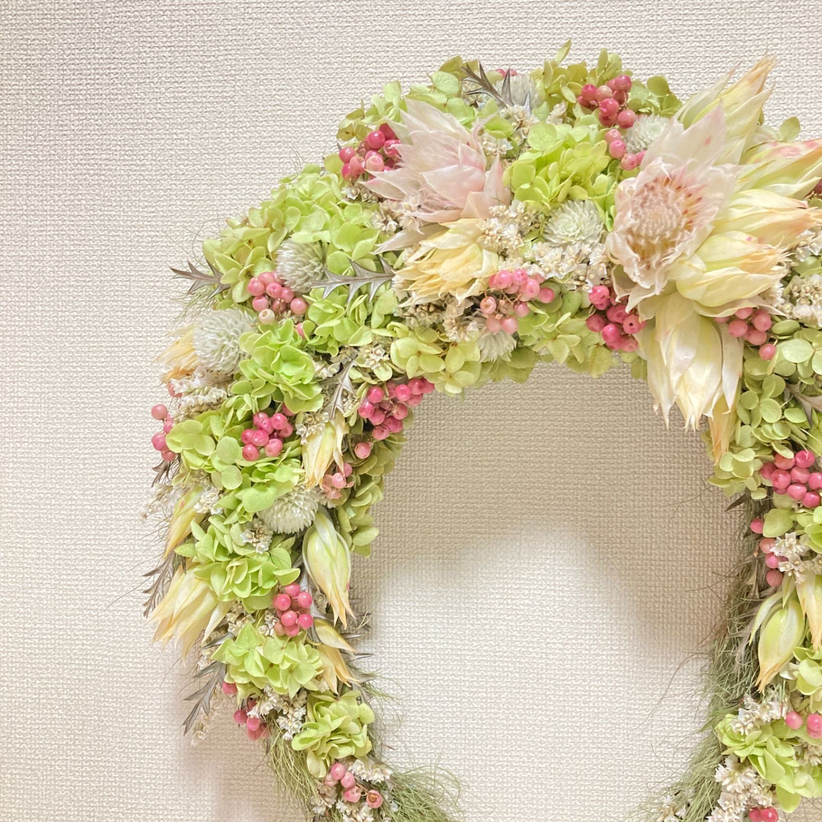 幸せを運ぶアナベル馬蹄リース セルリア - メルカリ