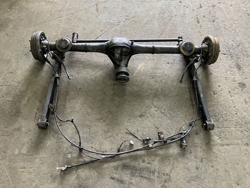 タント L385S リアアクスルホーシング デフホーシング ワンダフルセレクション 4WD 41110-B2011 42110-B2100 T19