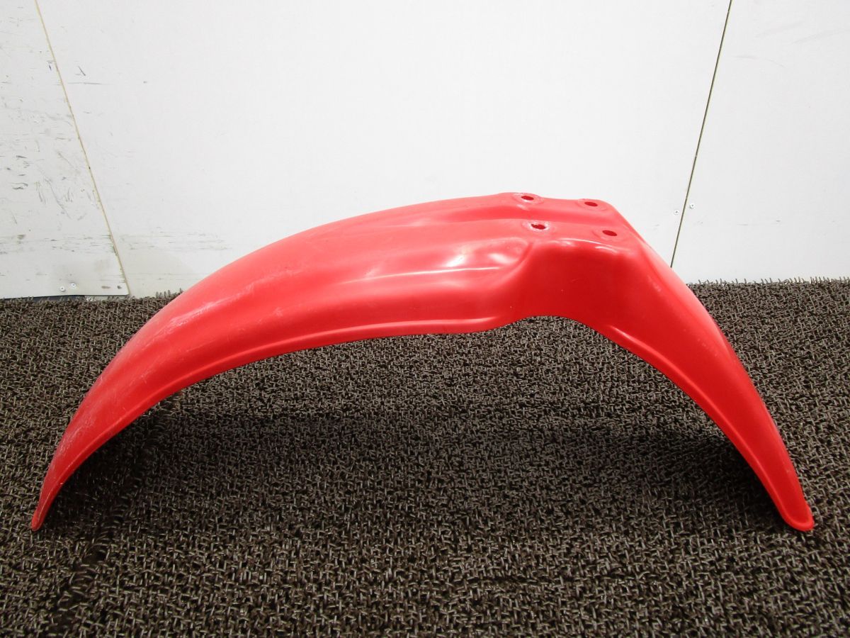 フロントフェンダー