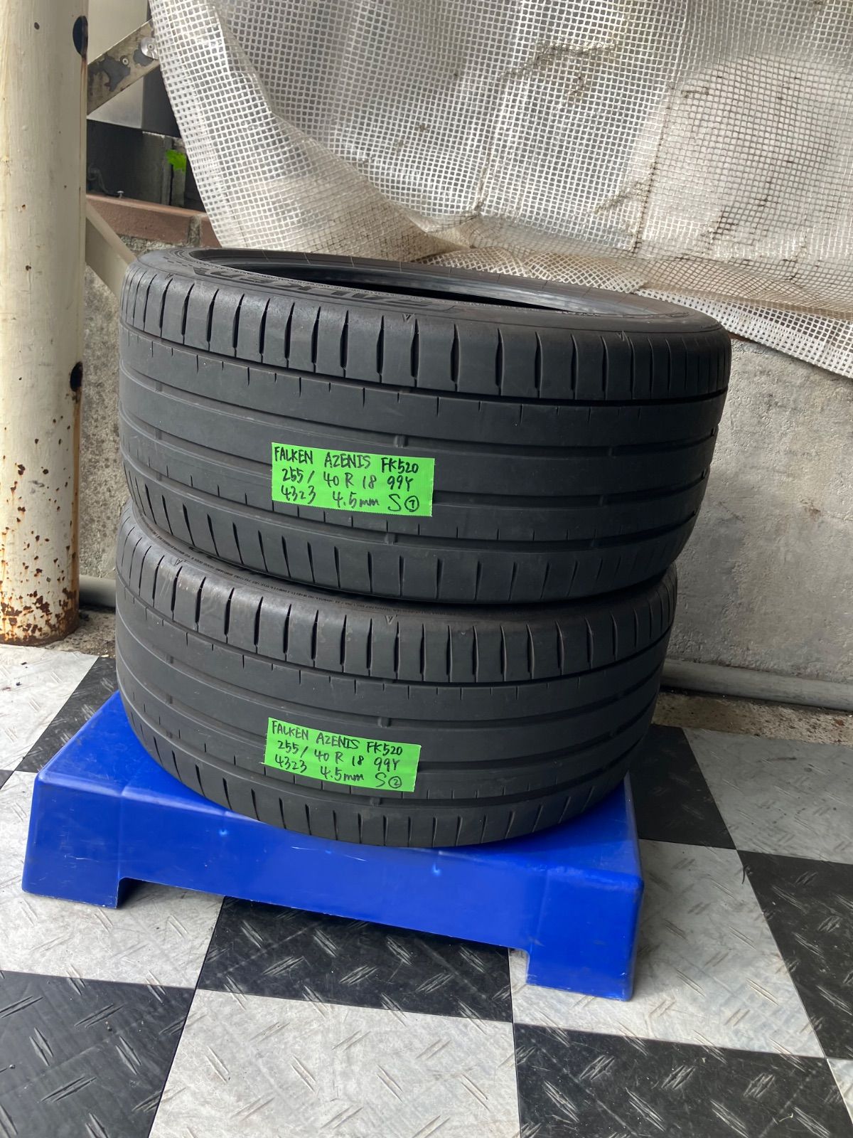 み 255 40R18 99Y 製 FALKEN AZENIS FK520 ランフラット ファルケン アゼニス タイヤ2本