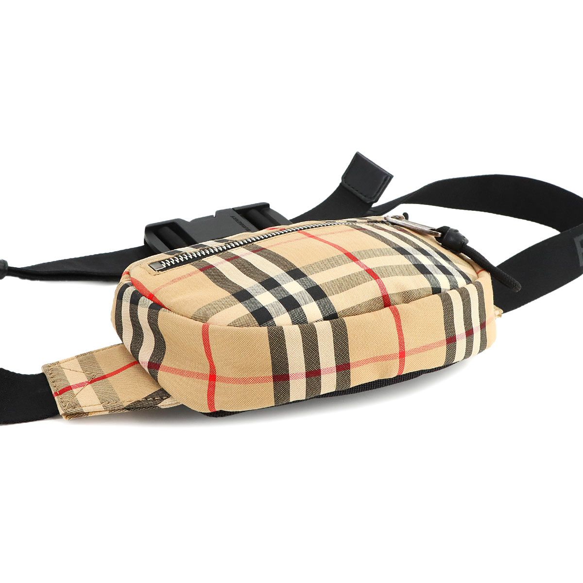 バーバリー BURBERRY