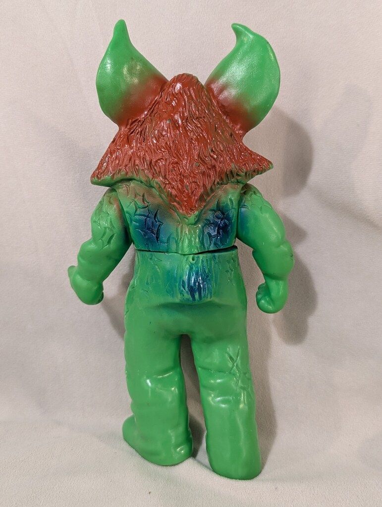 ブルマァク イカルス星人 黄緑成型 青と茶塗装 230 mm