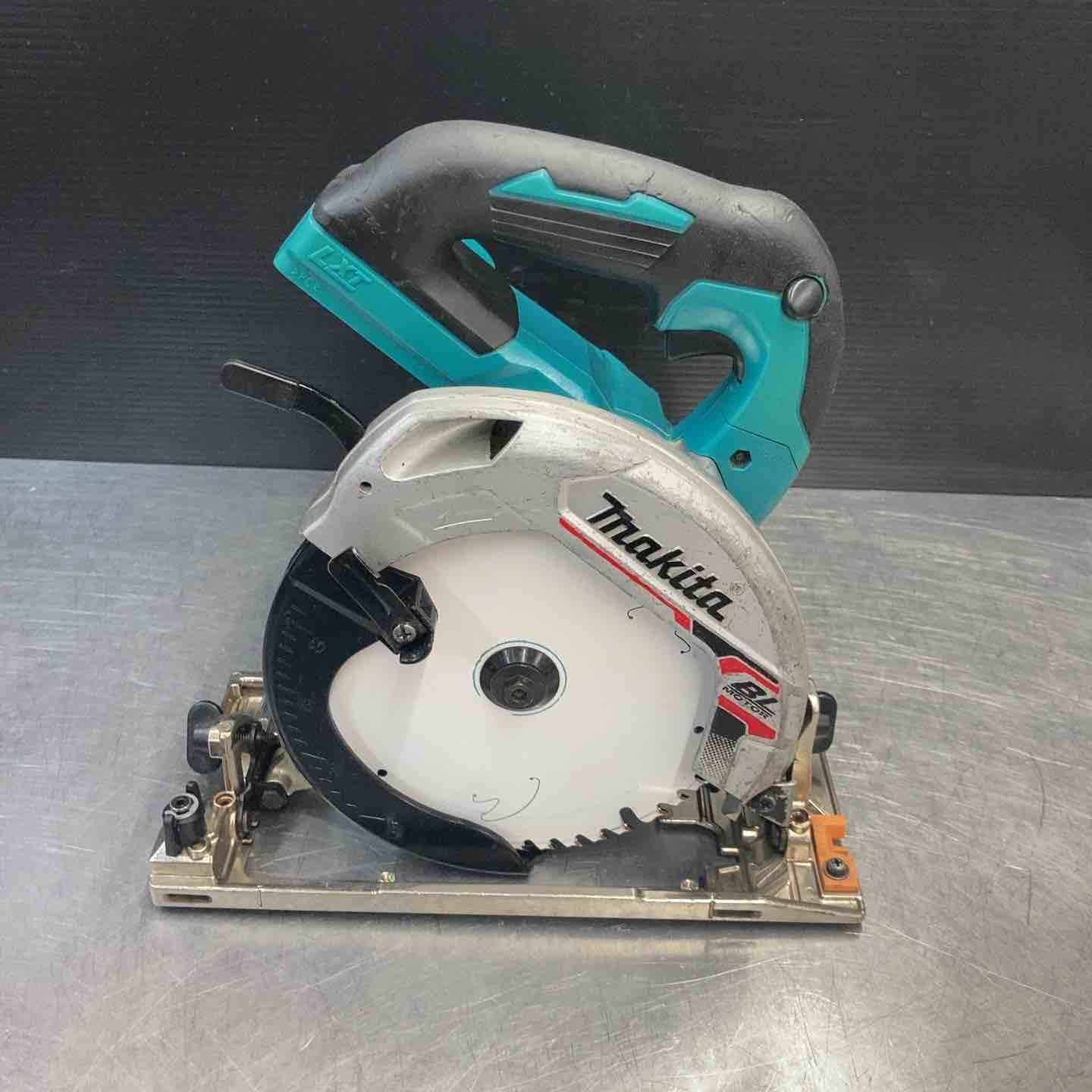 中古品】 マキタ(makita) 18V コードレス丸のこ HS631DZ 本体