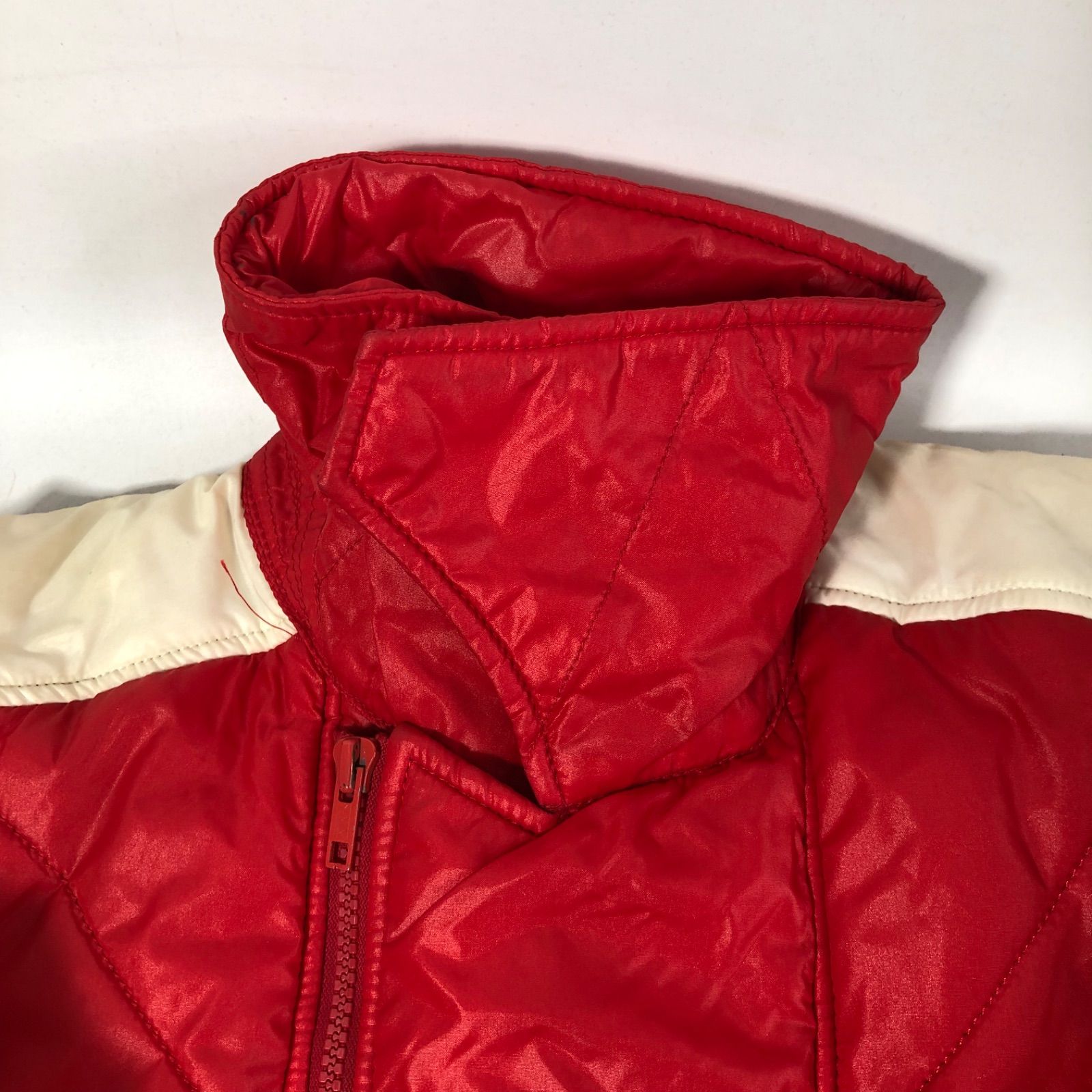 A1002-34-8 adidas アディダス 80 s ヴィンテージ アウター ナイロン中綿ジャケット Lサイズ ジャンパー レッド系 着丈66cm 身幅53cm 肩幅45cm