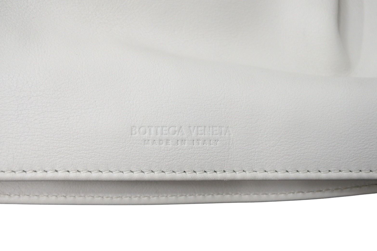 BOTTEGAVENETA ボッテガヴェネタ ハンドバッグ ポーチ B09368735C