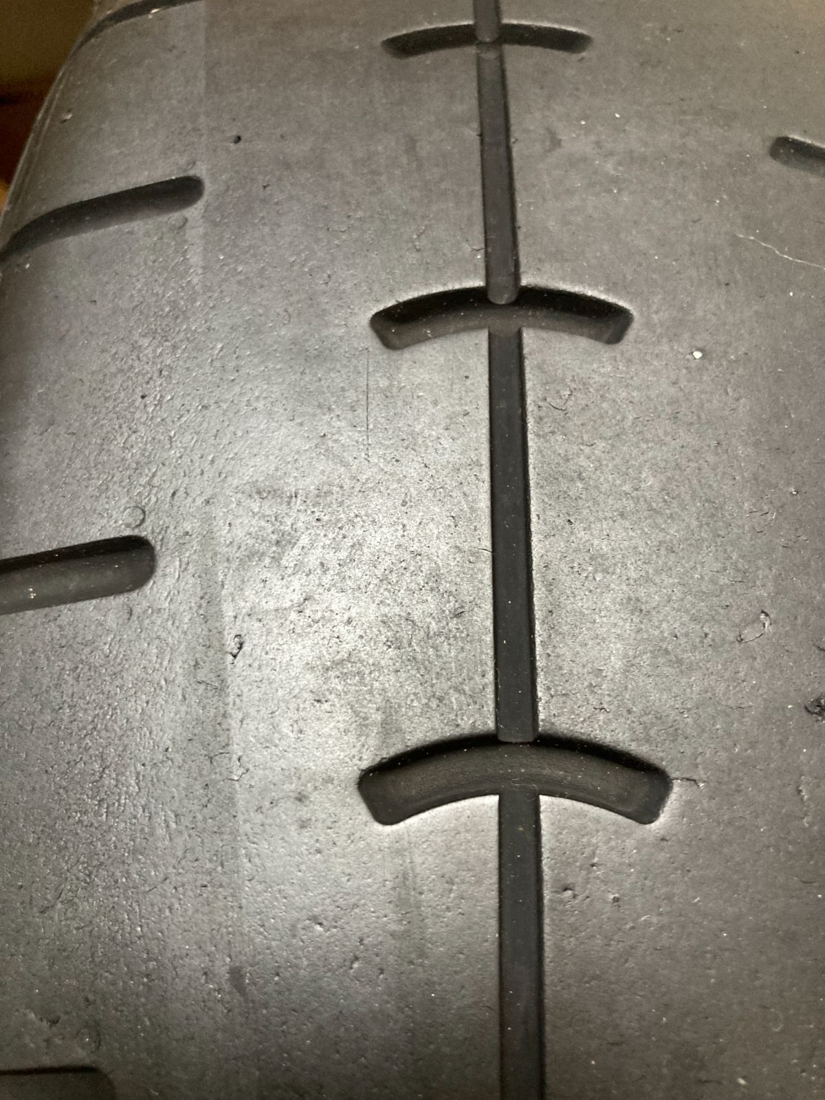 40R18 ハイグリップタイヤ