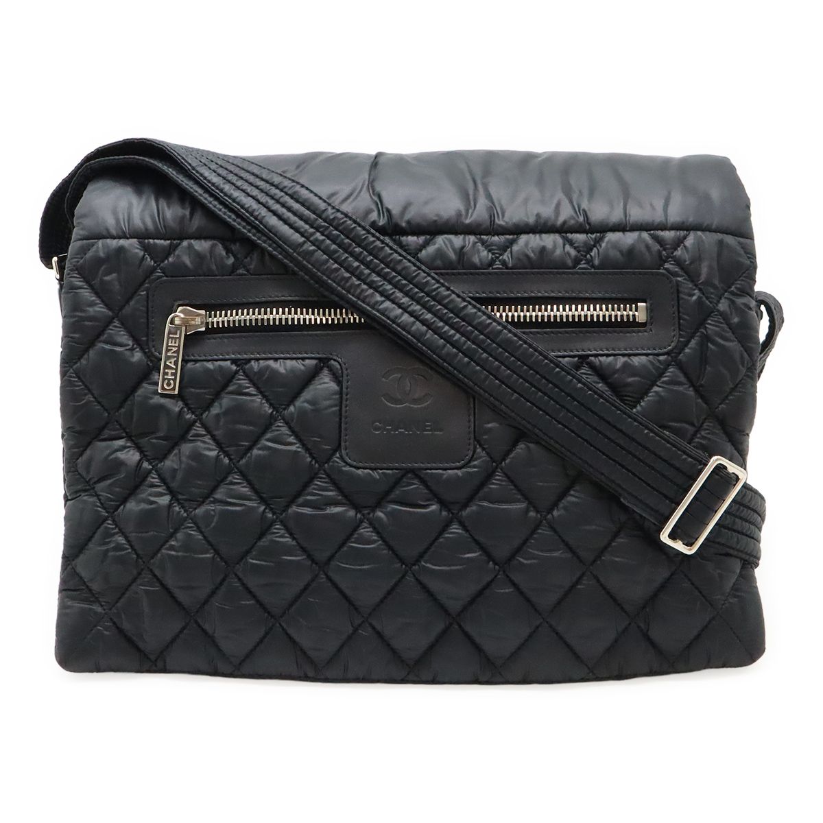 CHANEL ブラック キルティング ショルダーバッグ発送には4週間かかります CHANEL ブラック キルティング ショルダーバッグ発送には4週間