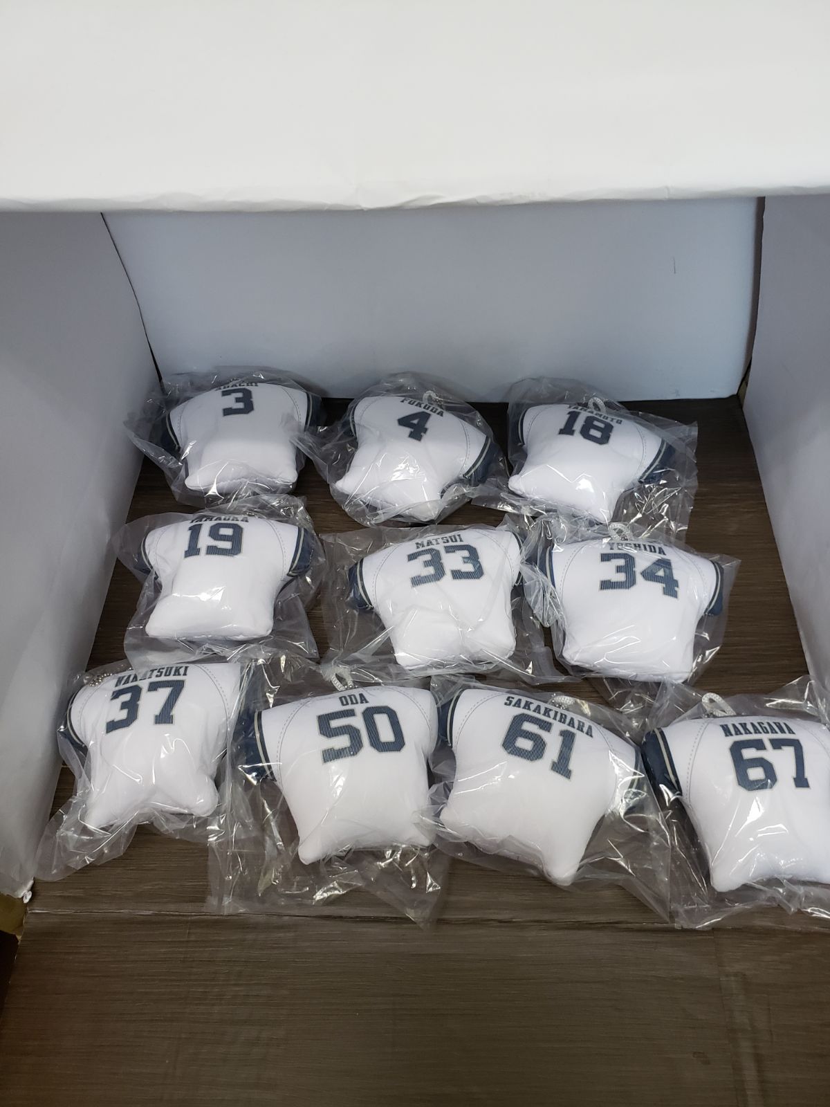 非売品　背番号　オリックス バファローズ　ユニフォーム型　　小 各1　9種類 非売品 背番号4 オリックス バファローズ ユニフォーム型 大 小