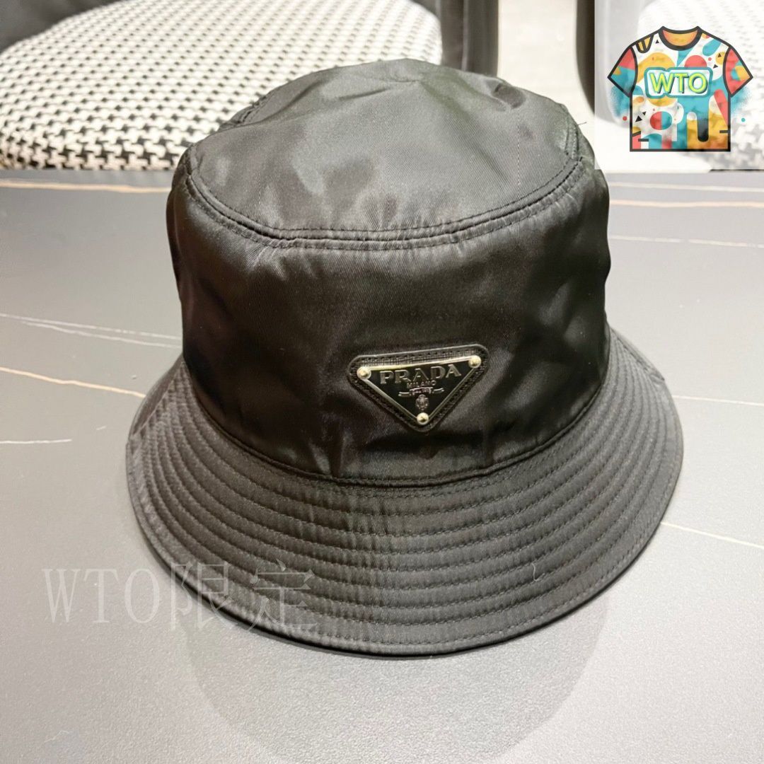 直営店PRADA*キャンバス フィッシャーマンハット国内完売品♪ 直営店PRADA*キャンバス フィッシャーマンハット国内完売品♪