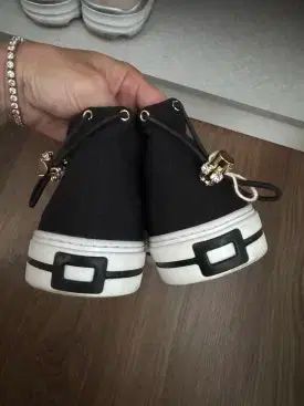 ソックスシューズ