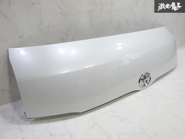 200系ハイエースナロー　純正ボンネット　070 zero-house_hbn-frp-1