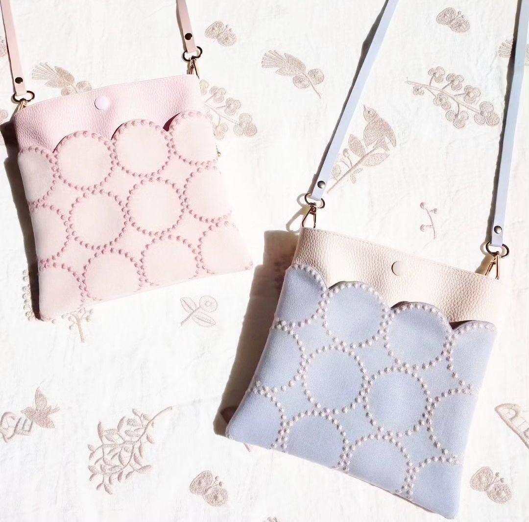 【オーダー】ミナペルホネン/2025タンバリンチャコール/サコッシュ ミナペルホネン/2025tambourineタンバリンチャコール/サコッシュ