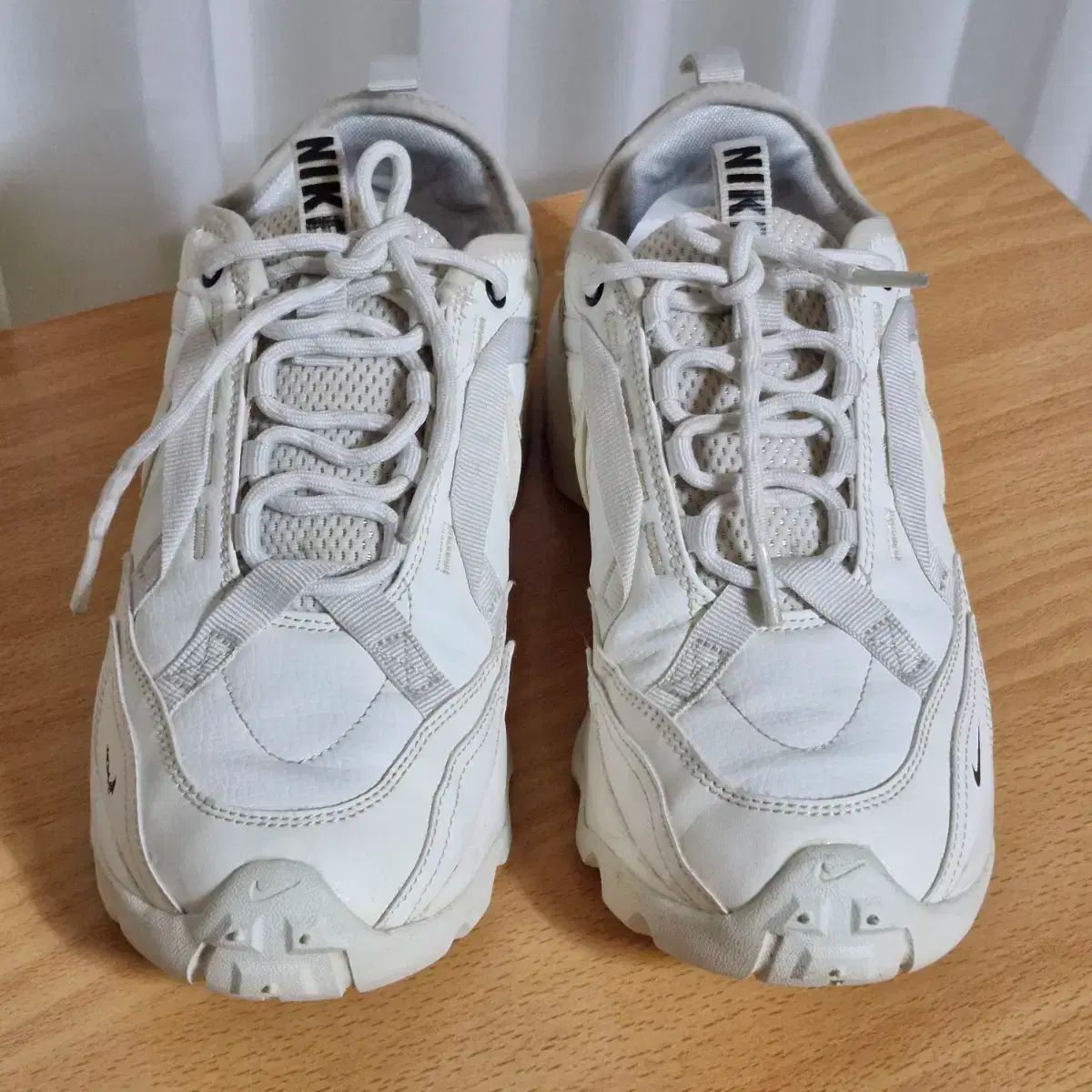 NIKE ナイキ TC 7900 白 スニーカー